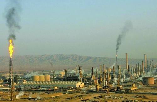伊朗在煉油廠使用基爾庫克石油