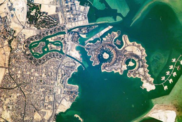 Fitch：能源豐富的卡塔爾從正在從危機走向盈余