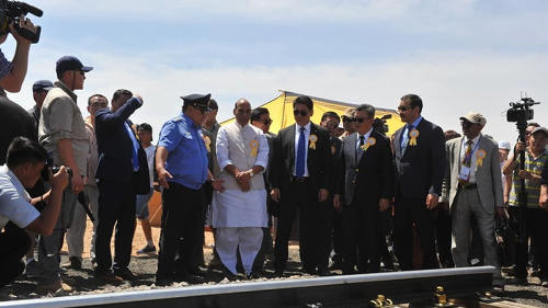 蒙古開始建設其第一座煉油廠