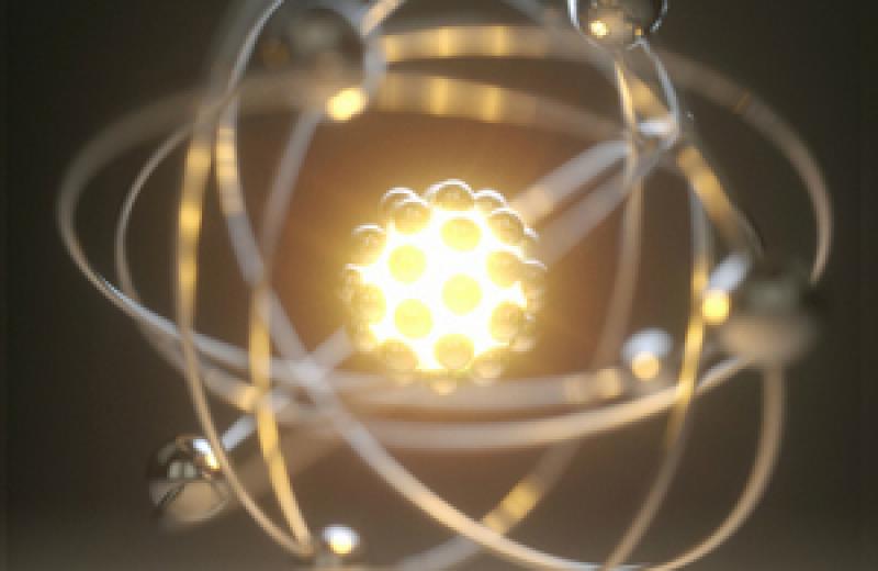 英國(guó)商業(yè)和能源部長(zhǎng)Greg Clark宣布與核部門(mén)達(dá)成部門(mén)協(xié)議，以確保民用核能未來(lái)并降低客戶的能源成本