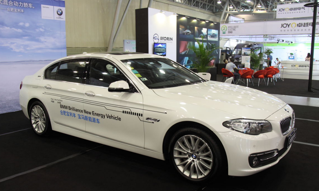 2018產(chǎn)業(yè)創(chuàng)新和新能源汽車峰會在京成功舉行 揭曉11個重磅獎項