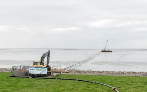 歐洲投資銀行（EIB）已與歐洲領先的電力傳輸系統(tǒng)運營商TenneT簽署了1億歐元的融資協(xié)議