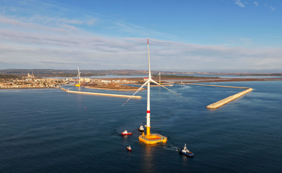 法國(guó)EolMed漂浮式風(fēng)電項(xiàng)目首臺(tái)風(fēng)機(jī)開(kāi)始海上安裝