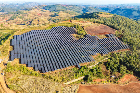 云南文山州兩個光伏項目首批方陣并網(wǎng)發(fā)電