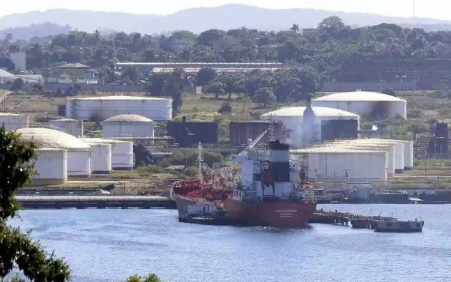 墨西哥約8.6萬(wàn)桶原油運(yùn)抵古巴哈瓦那灣