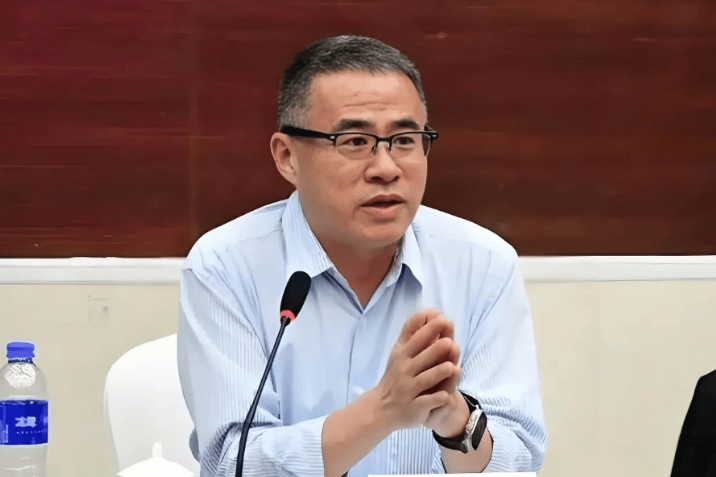 張小帆任中國第一汽車集團(tuán)有限公司黨委常委、副總經(jīng)理